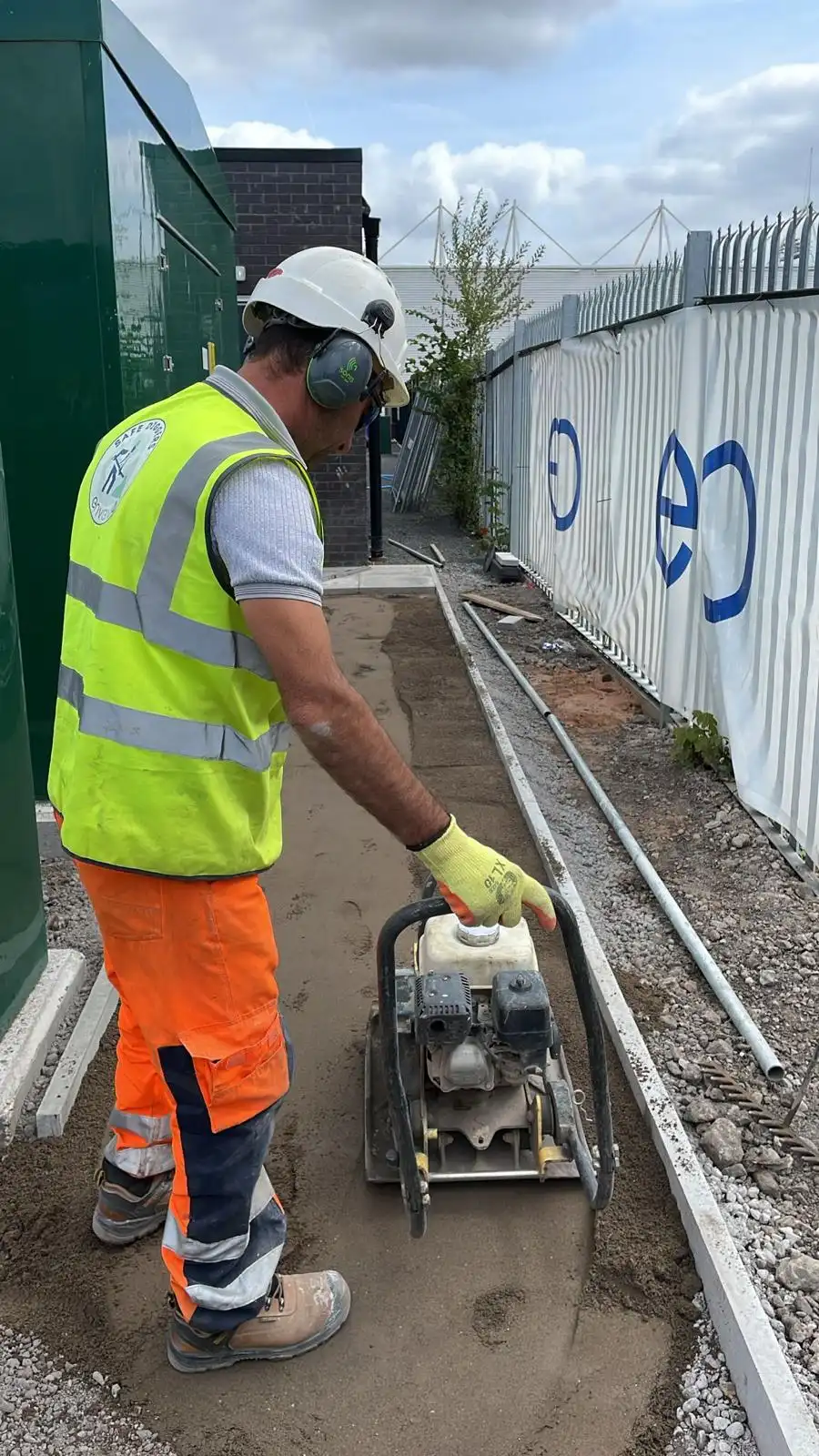 Kerbing & Paving
