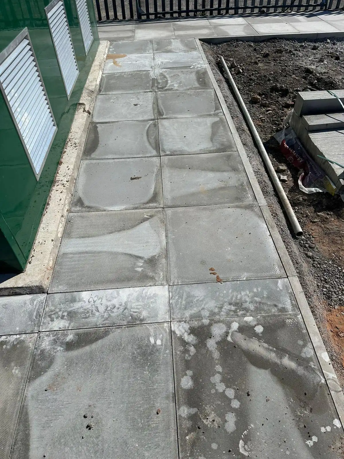 Kerbing & Paving