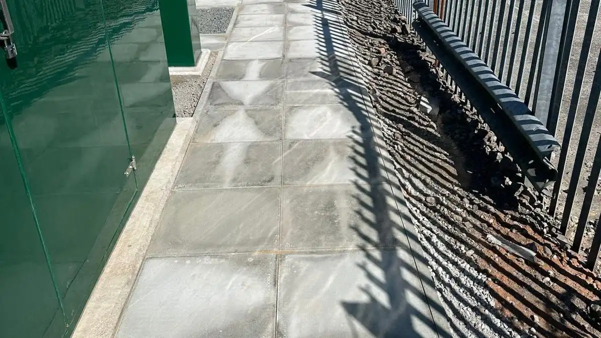 Kerbing & Paving